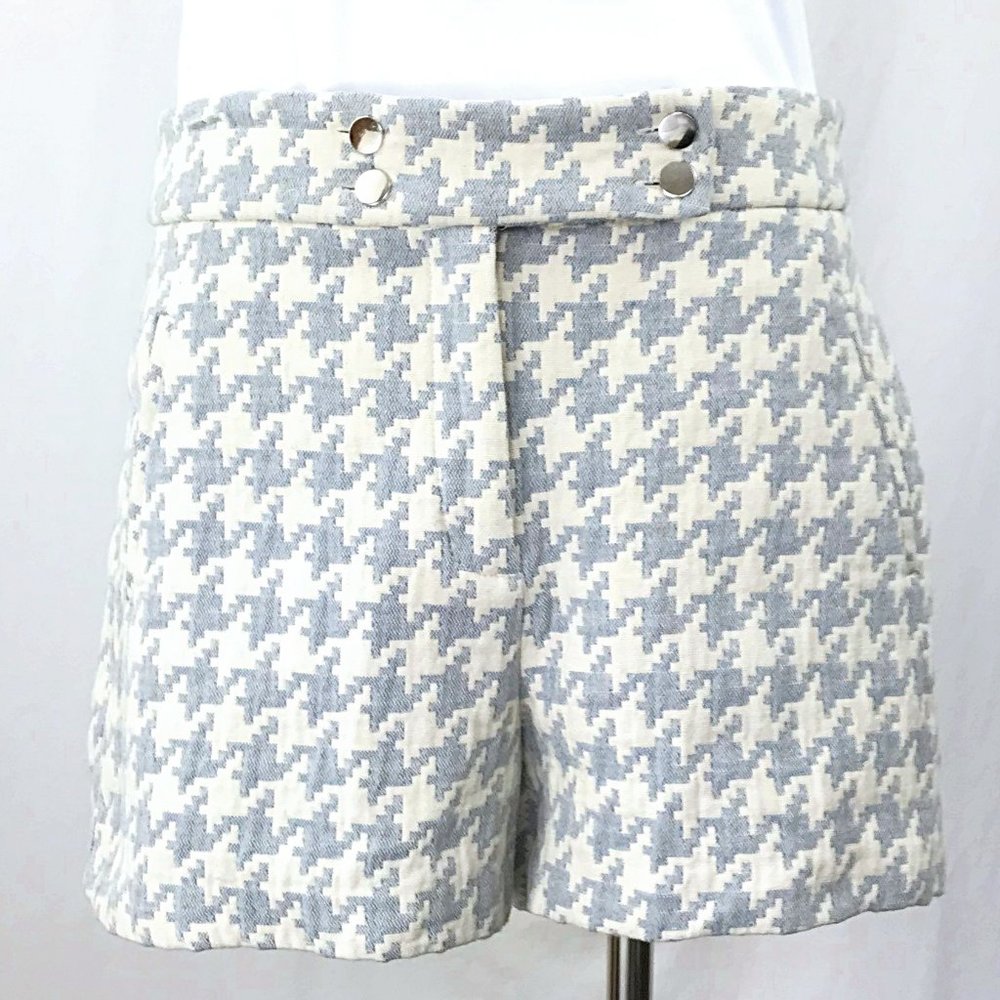 Zara Basic Shorts W/ Geometric Print - image 7